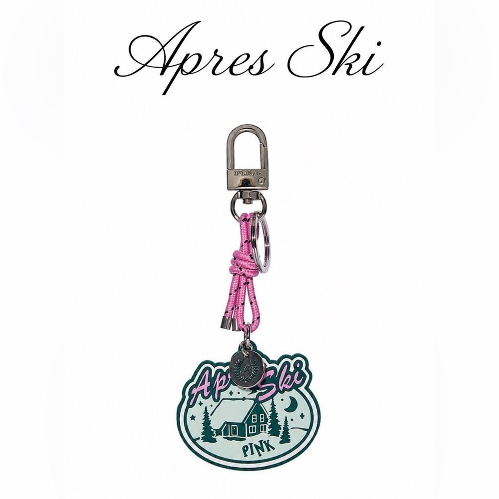 NWT VICTORIA SECRET PINK
MINT *APRES SKI* KEYCHAIN CHARM